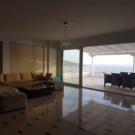 Sea Front Penthouse Apartment Sarande Exterior photo